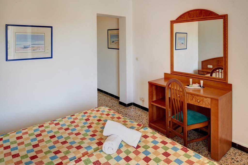 Hostal Talamanca กาลาดอร์ ภายนอก รูปภาพ