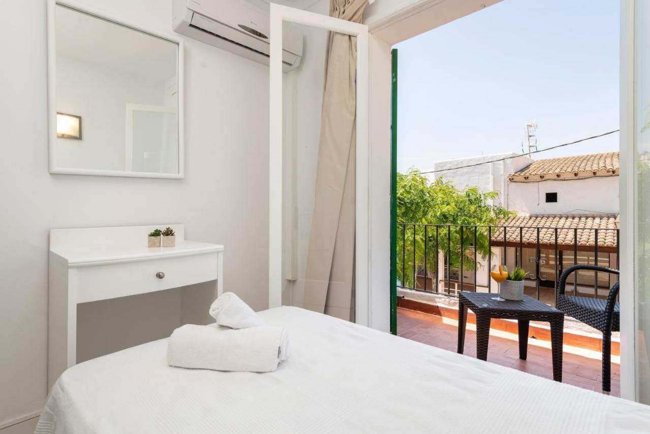 Hostal Talamanca กาลาดอร์ ภายนอก รูปภาพ